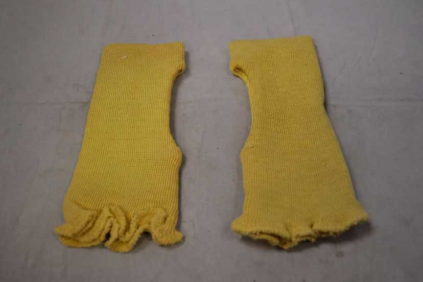 GLOBE Hand & Wrist Guard-NFPA Expired — photo 2
