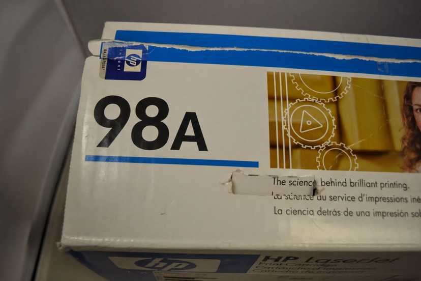 HP LaserJet Print Cartridge 98A (2007)-Expired — photo 2