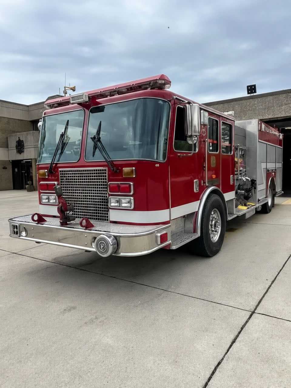 2008 KME Predator Pumper