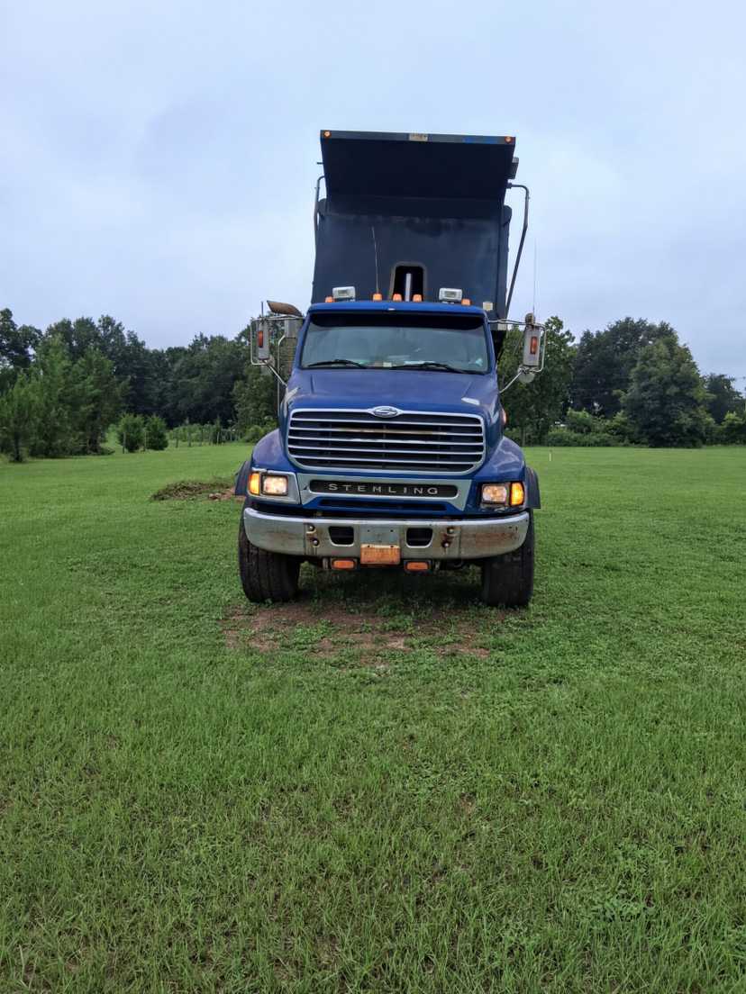2006 Sterling 9500 Dump Truck — photo 2