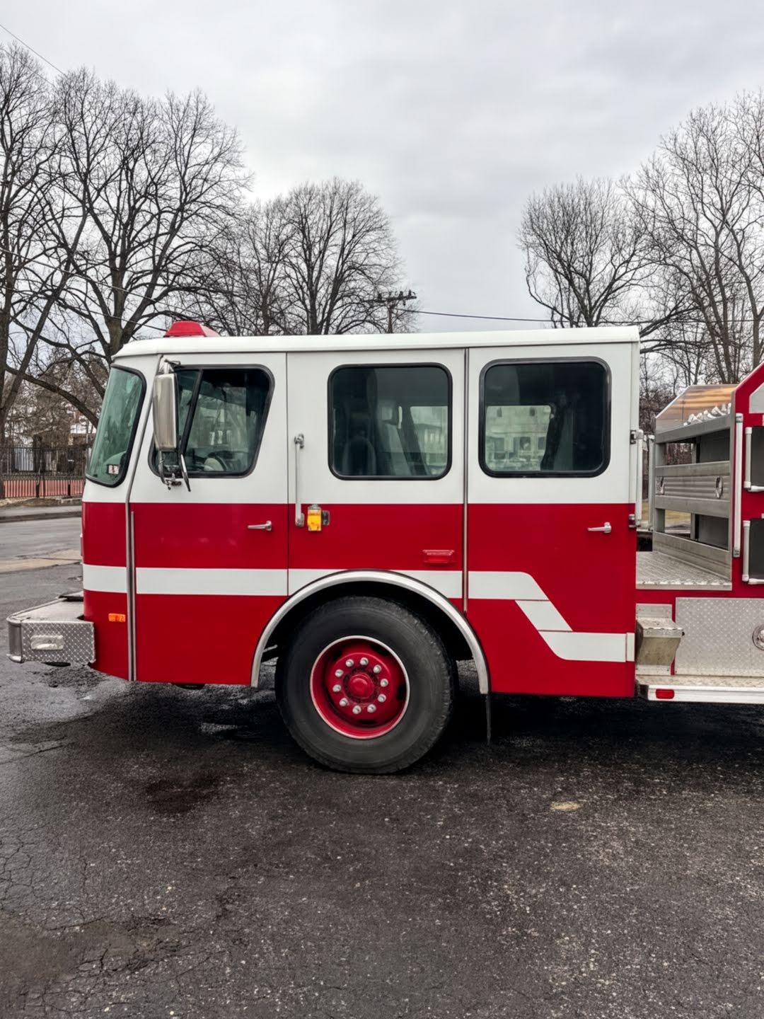 1998 E-One Pumper Tanker - image 4