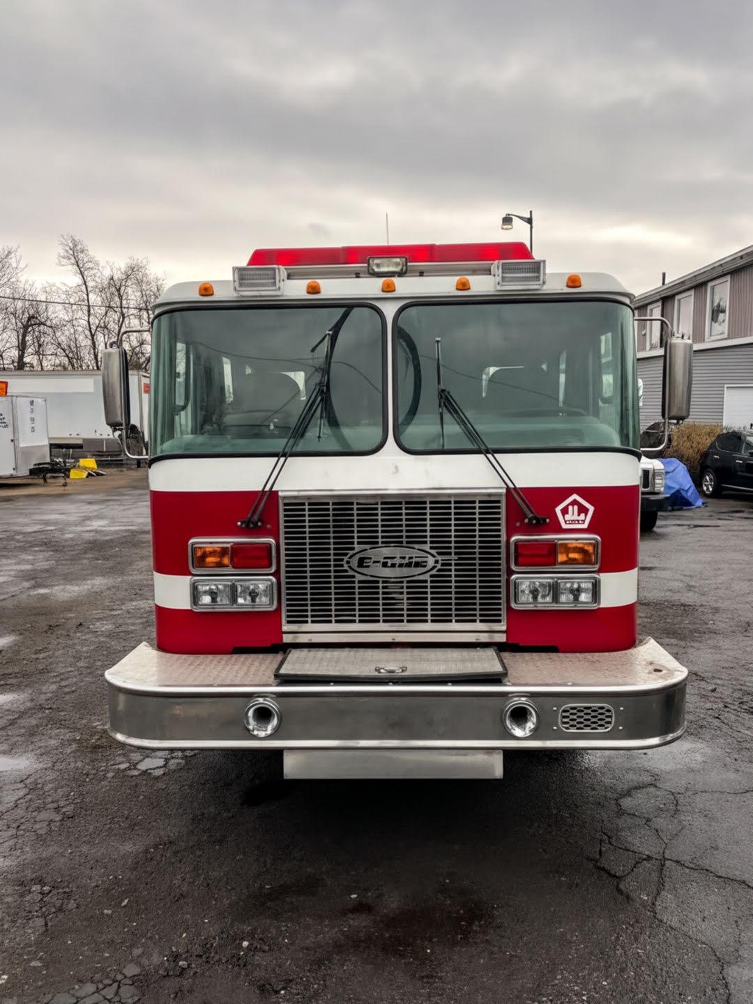 1998 E-One Pumper Tanker - image 2