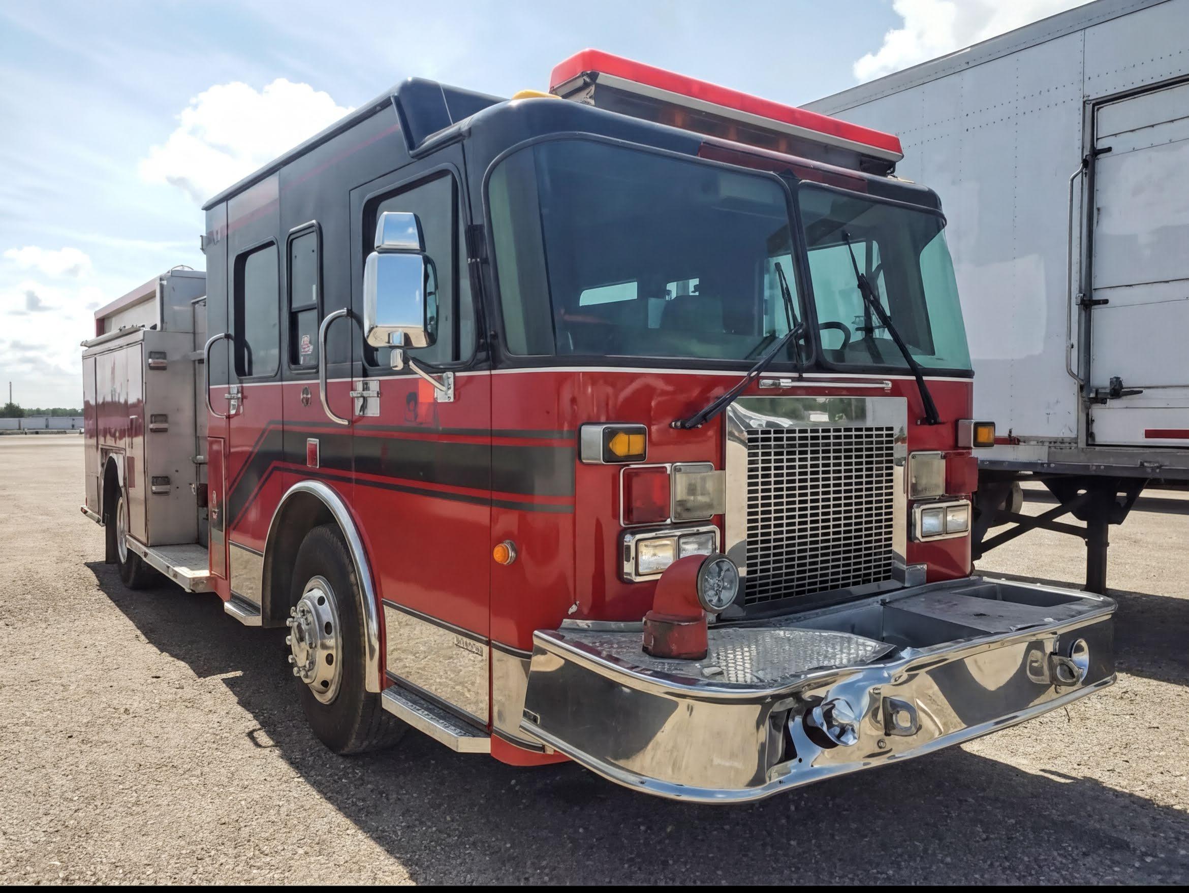 2001 Central States Pumper Fire Truck - image 2