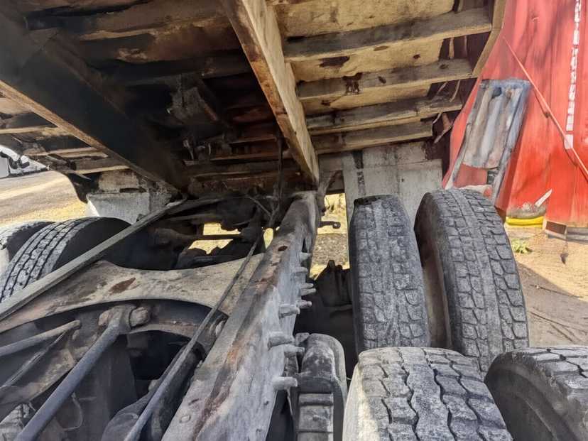 2006 Mack CV713 Dump Truck — photo 6