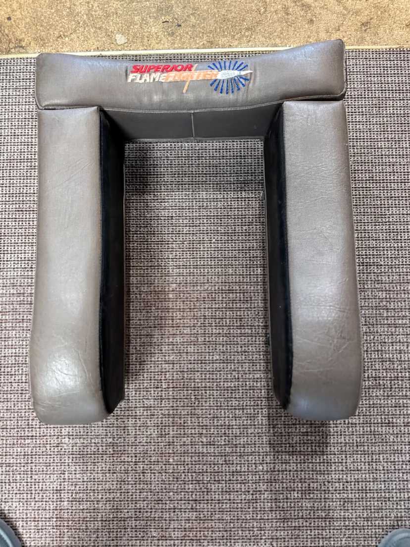 Flame Fighter seats back pads — photo 5