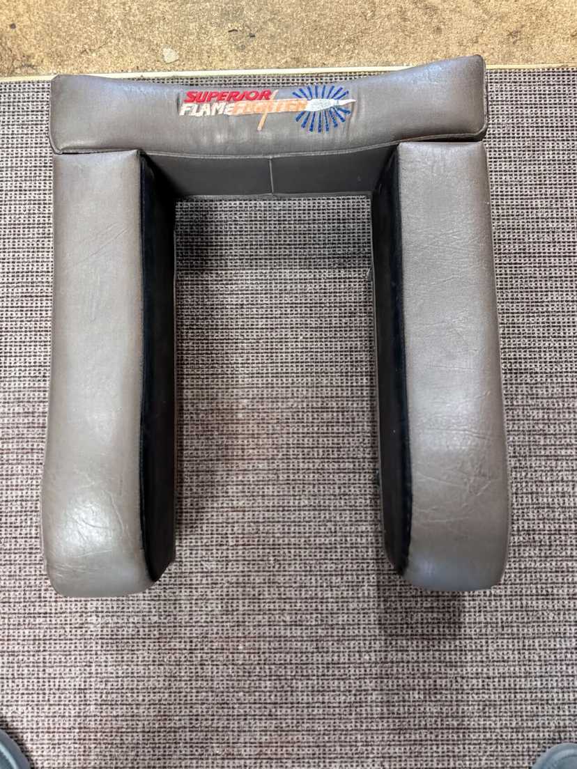 Flame Fighter seats back pads — photo 4
