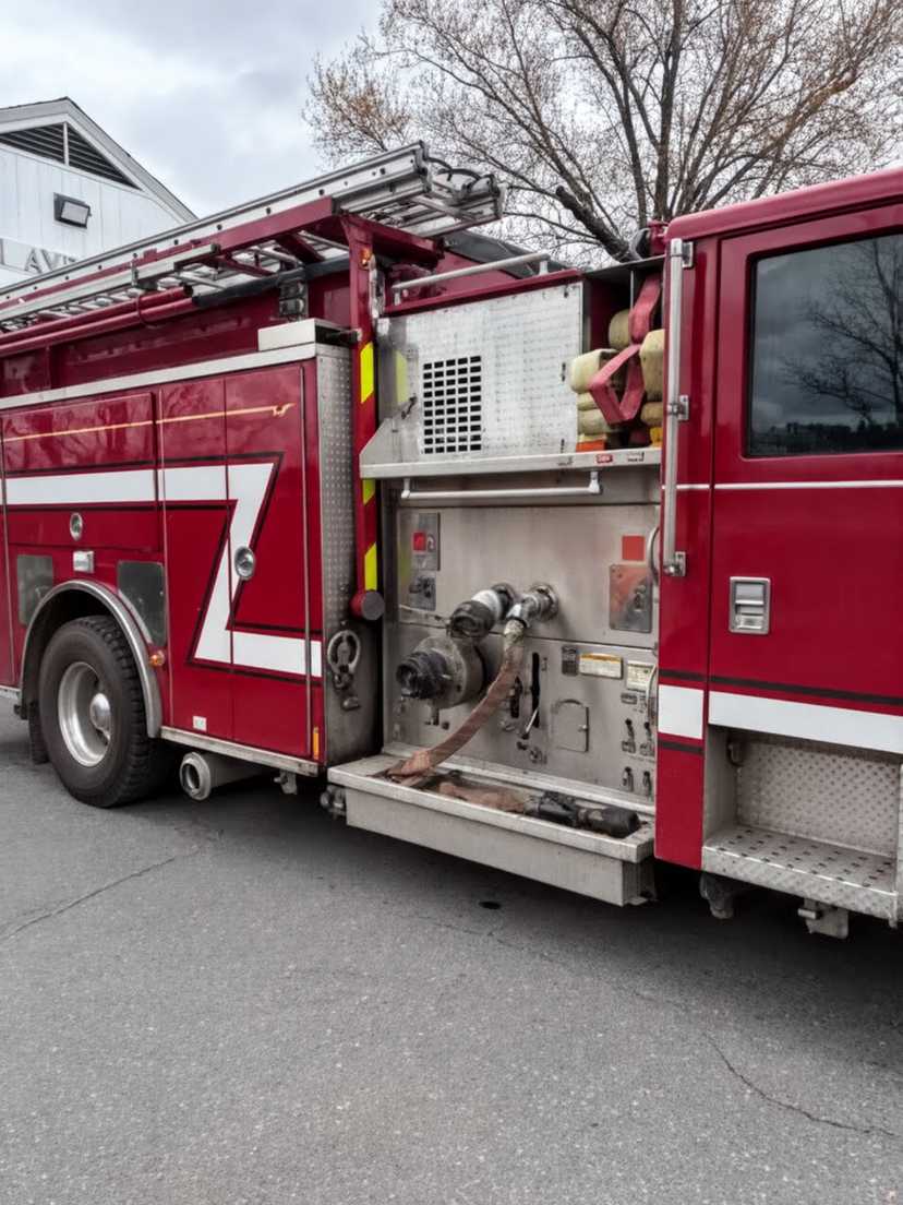 2014 Pierce Saber Pumper — photo 2