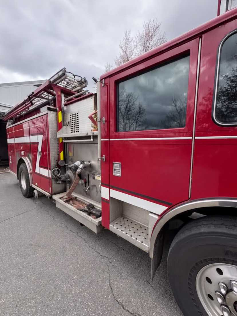 2014 Pierce Saber Pumper — photo 3