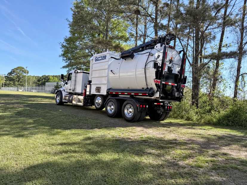 2021 Peterbilt Hydrovac