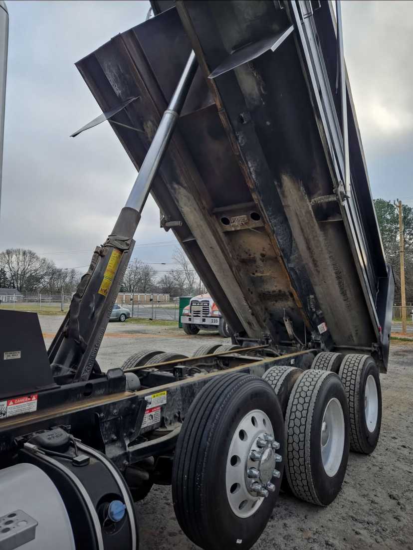 2019 Kenworth T880 (1/2) — photo 4