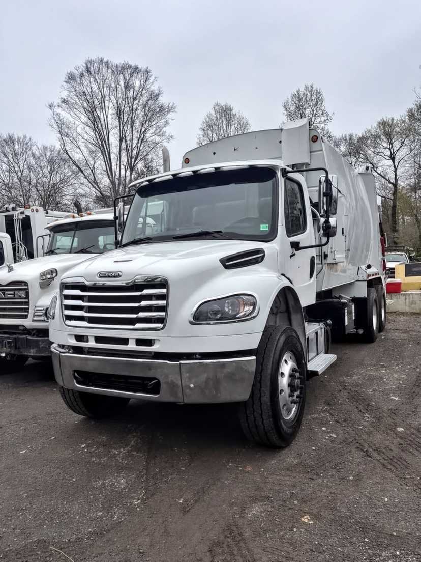 2025 Freightliner Pac-Tech Rear Loader