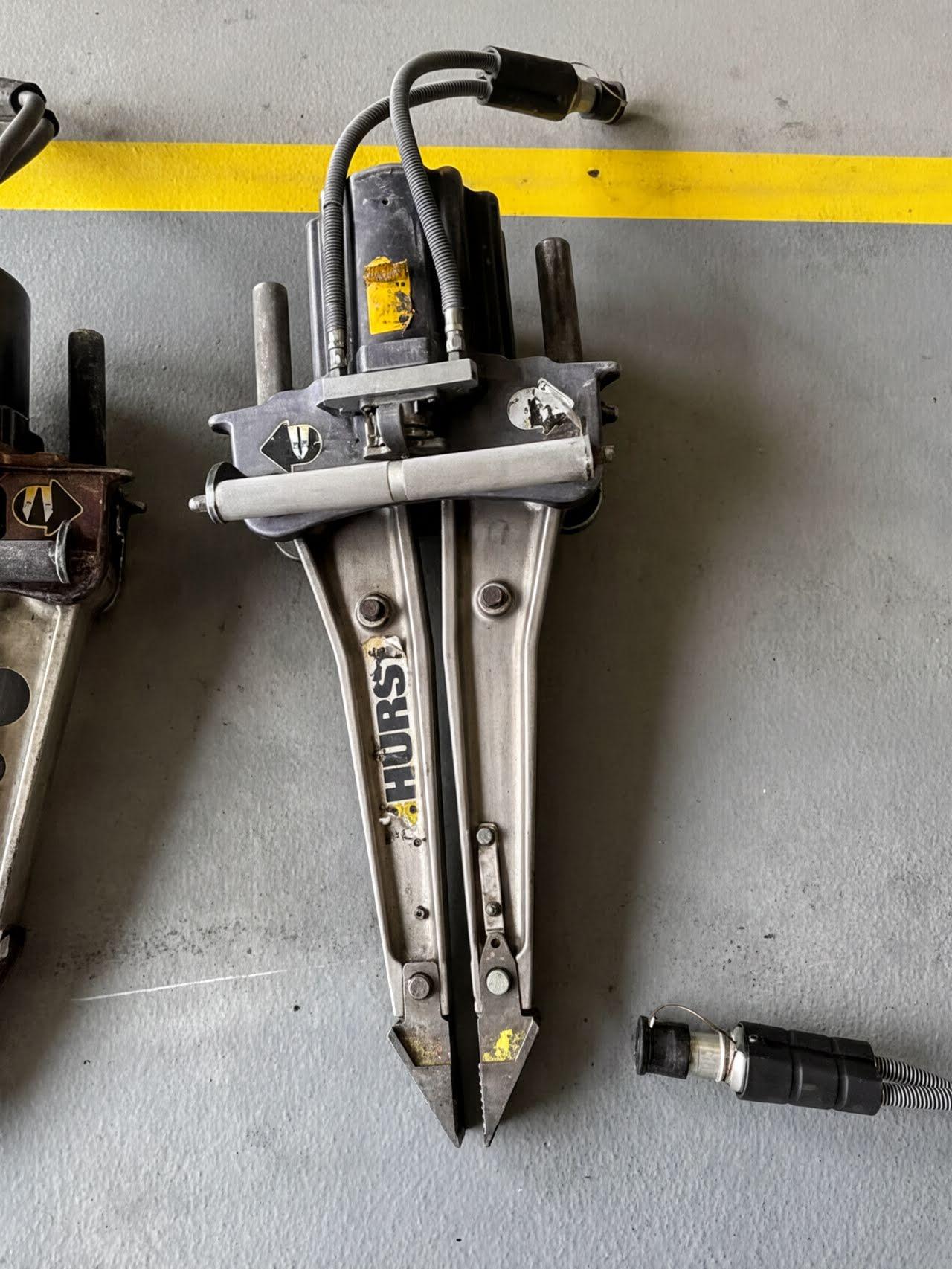 Hurst Spreaders - image 3