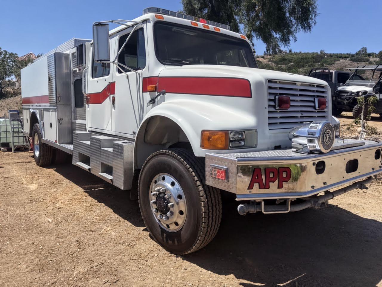 1990 Central States International 4x4 Pumper Tanker - image 1