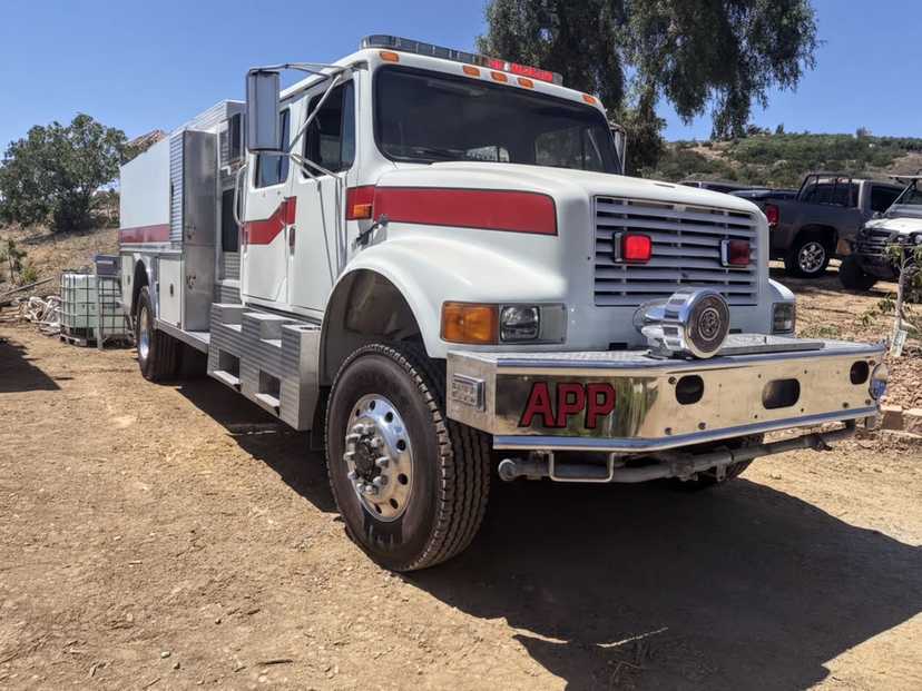 1990 Central States International 4x4 Pumper Tanker — photo 3