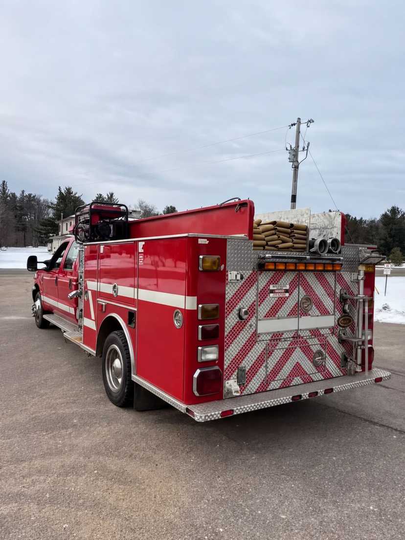 2003 KME Ford 4x4 Mini Pumper — photo 4