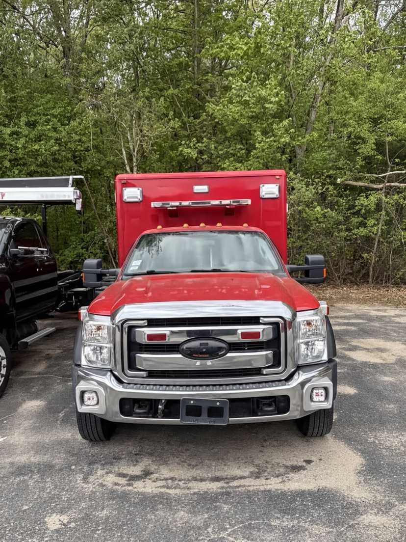 2010 Ford 4x4 Type I Ambulance — photo 2