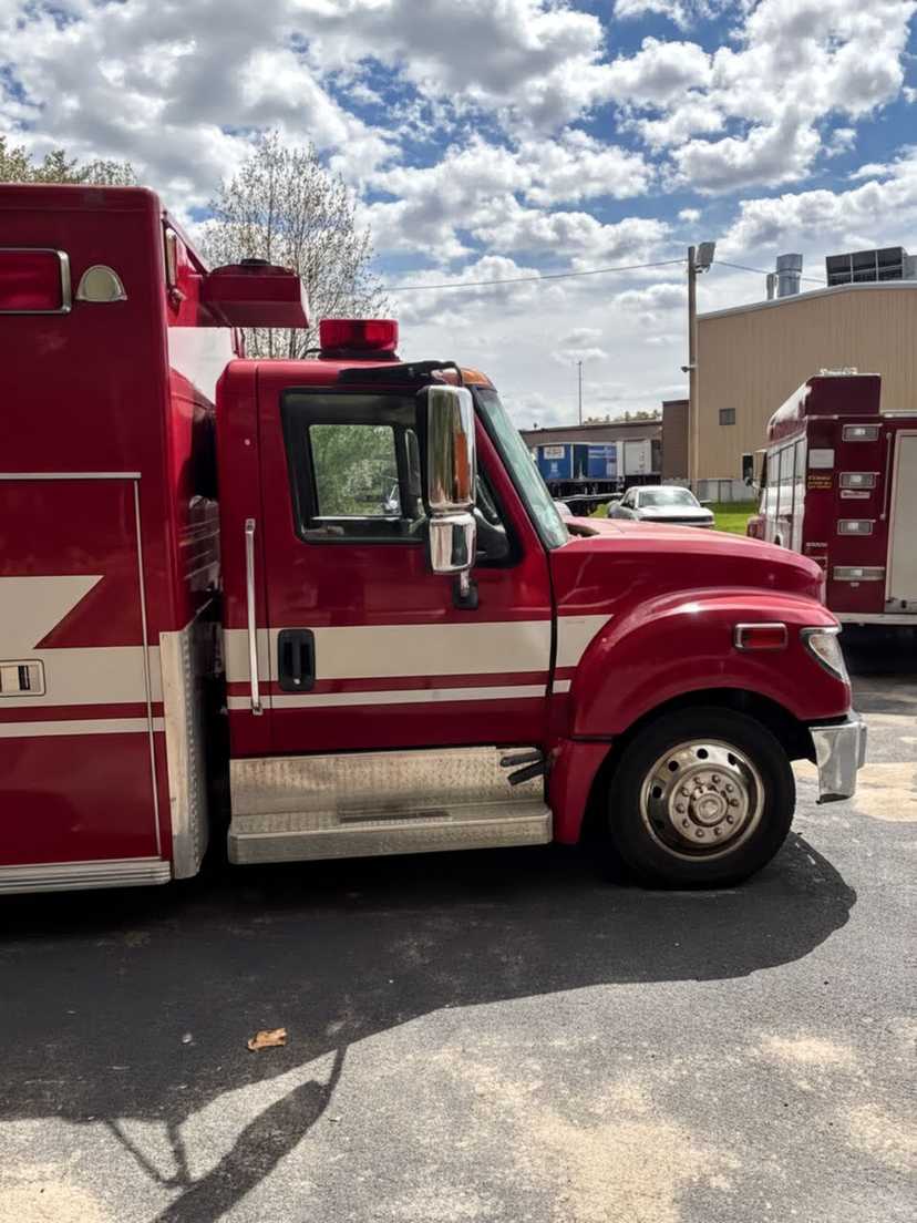 2014 International Terrastar 4x4 Type I Ambulance — photo 3