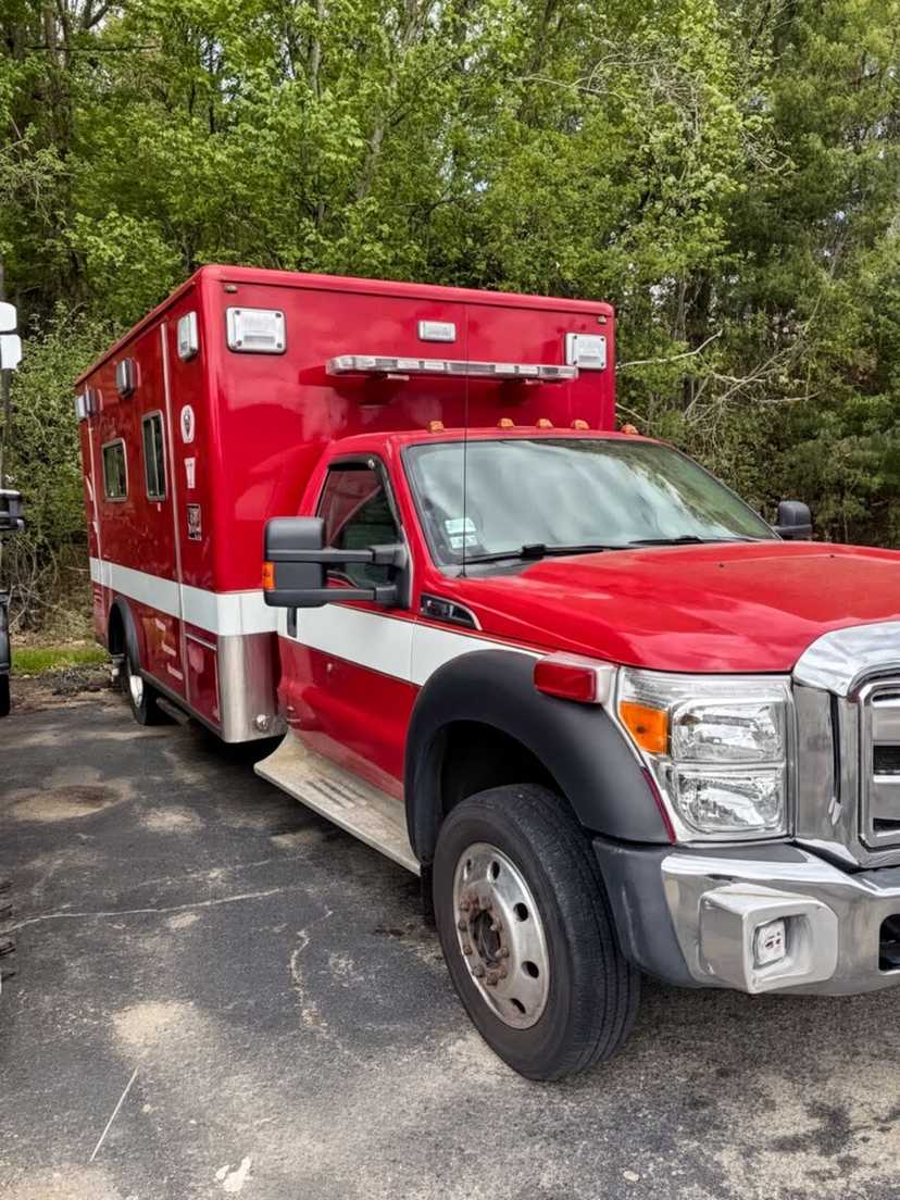 2011 Ford 4x4 Type I Ambulance