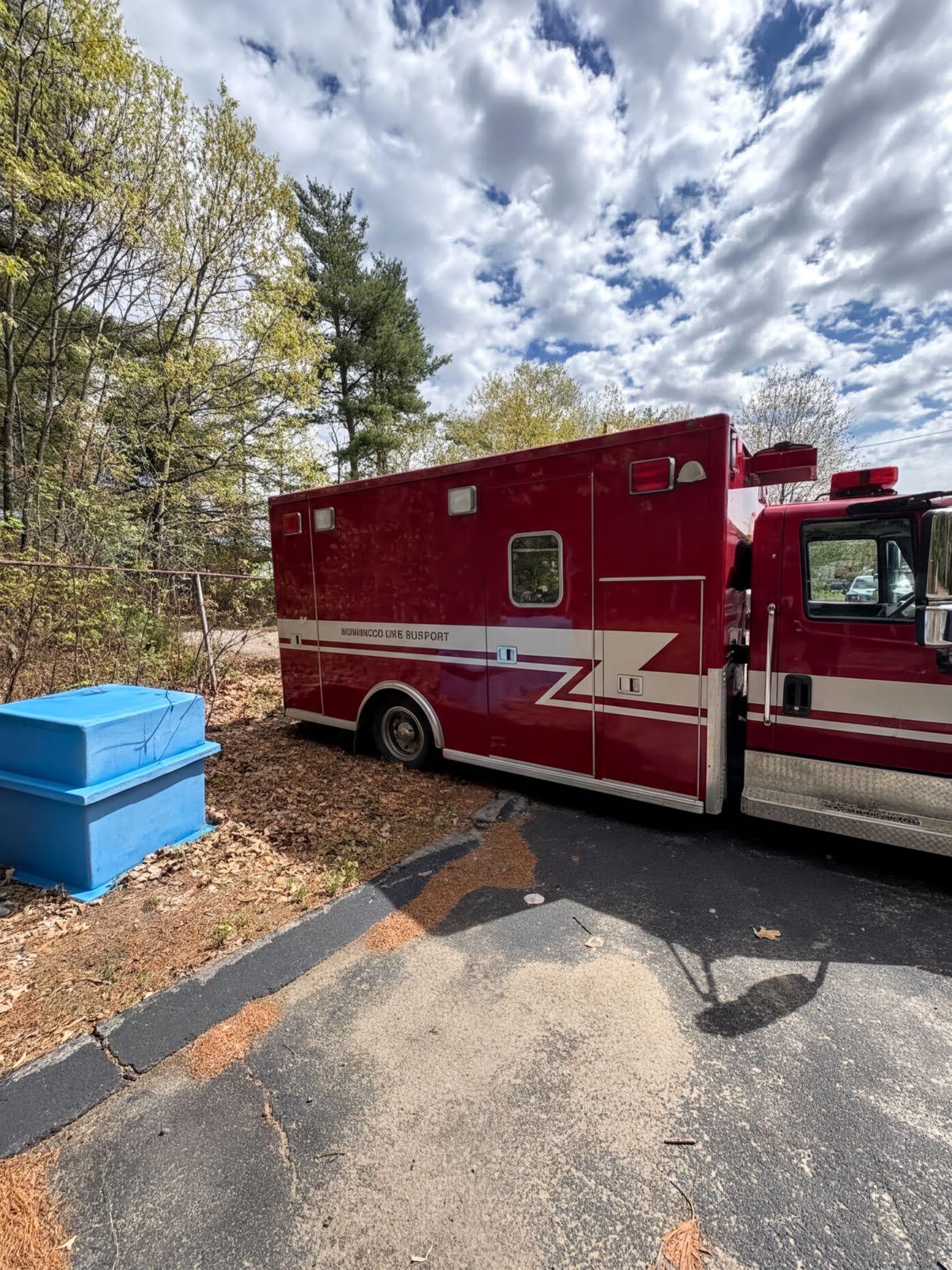 2014 International Terrastar 4x4 Type I Ambulance - image 4