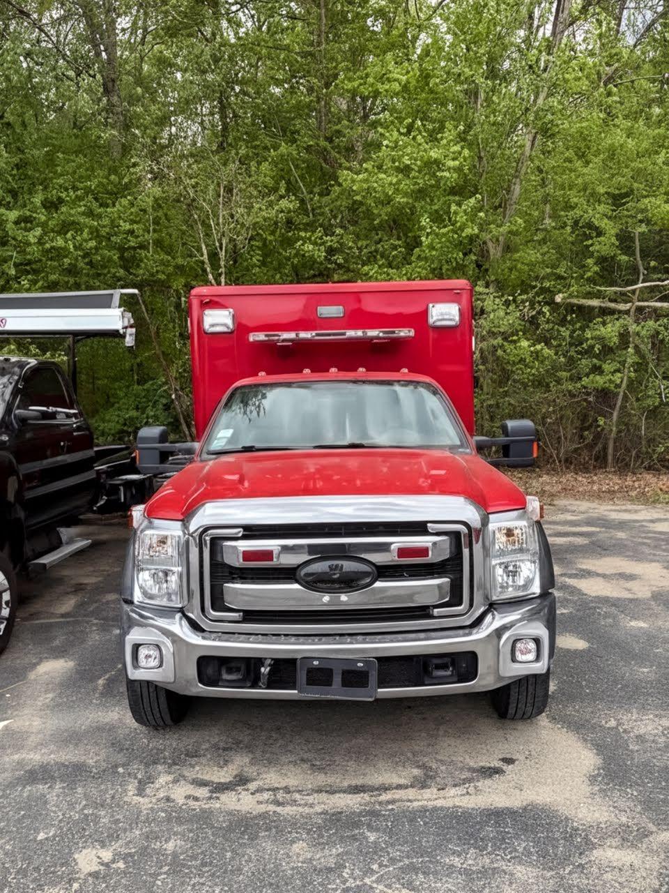2011 Ford 4x4 Type I Ambulance - image 2
