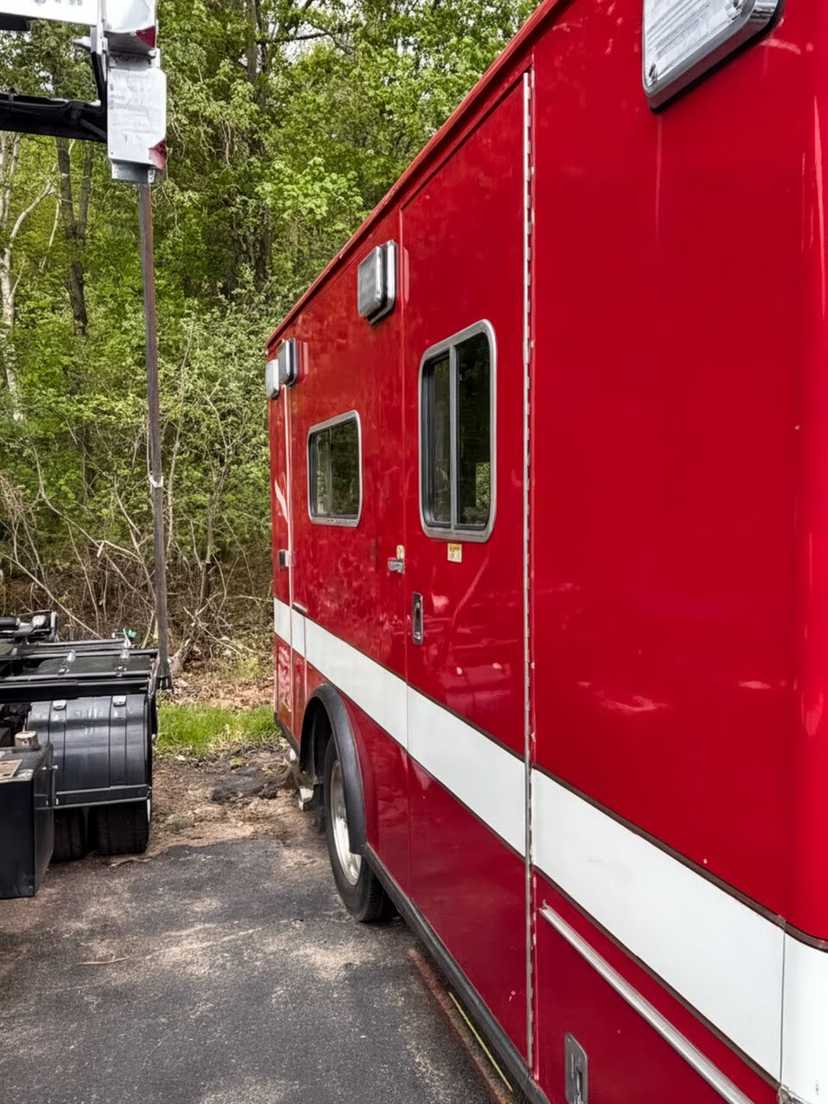 2011 Ford 4x4 Type I Ambulance — photo 3