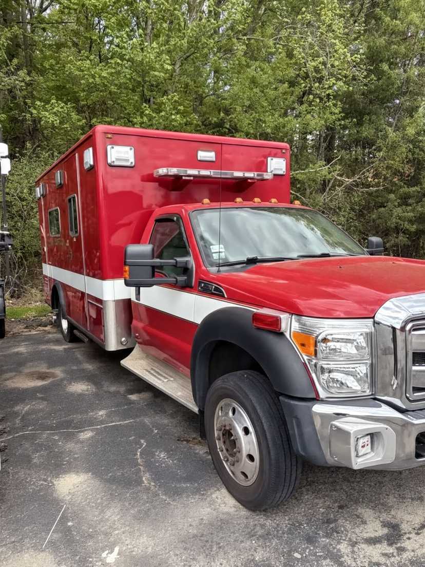 2010 Ford 4x4 Type I Ambulance