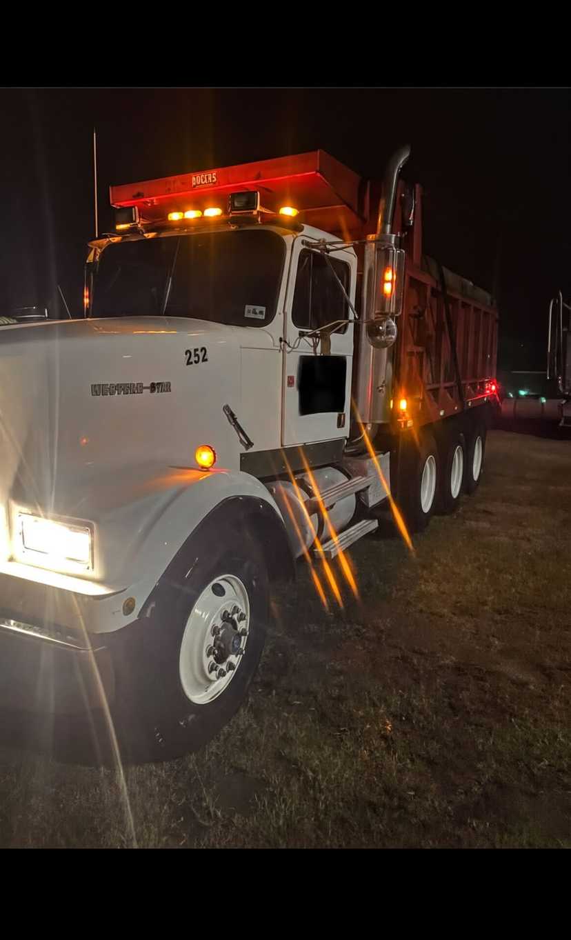 1998 Western Star 4900 Dump Truck — photo 3