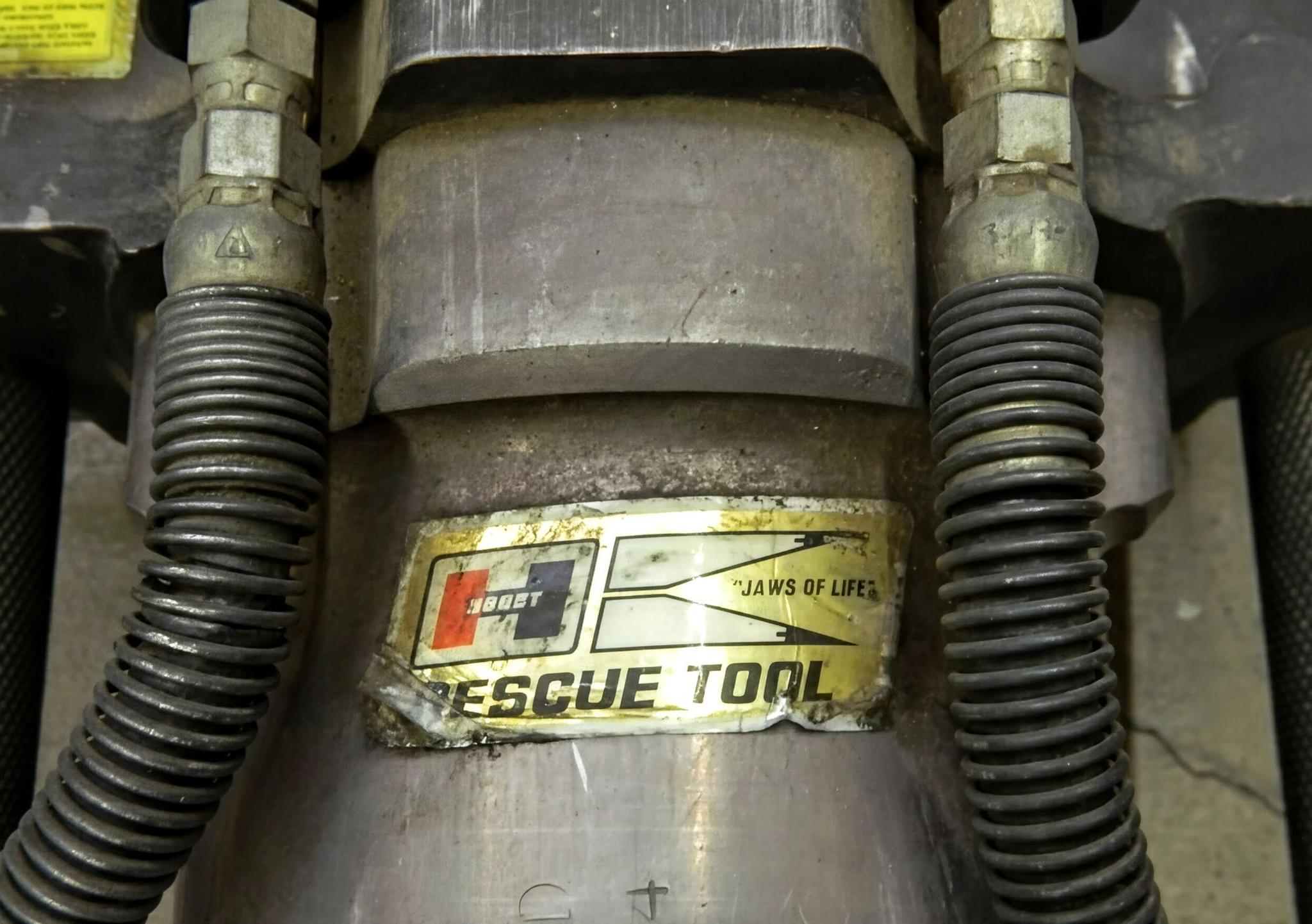 Hurst Jaws of Life Fire Rescue Hydraulic SPREADER Tool - image 4