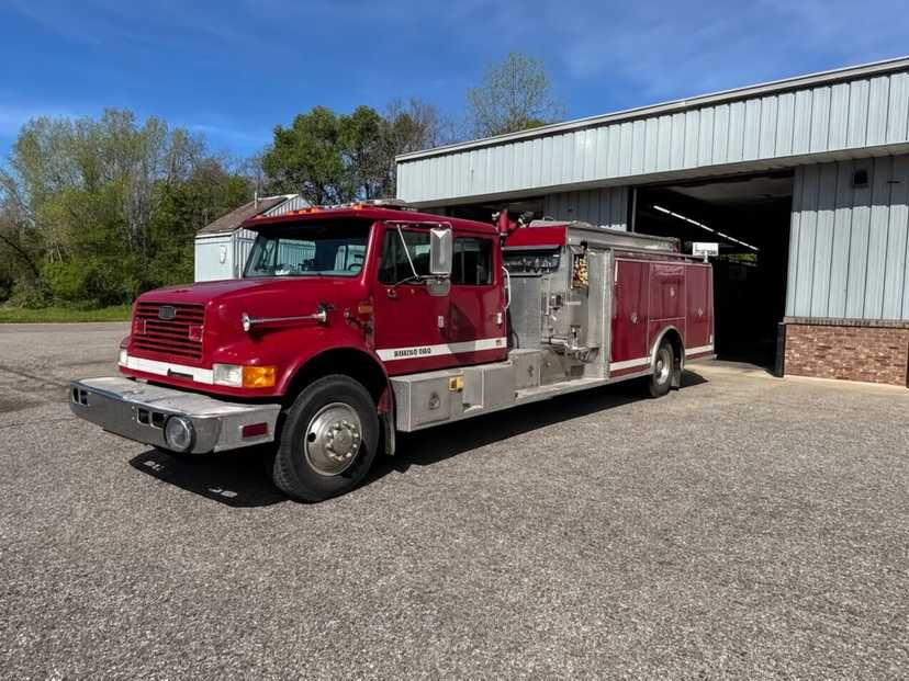 1996 General International Pumper — photo 2