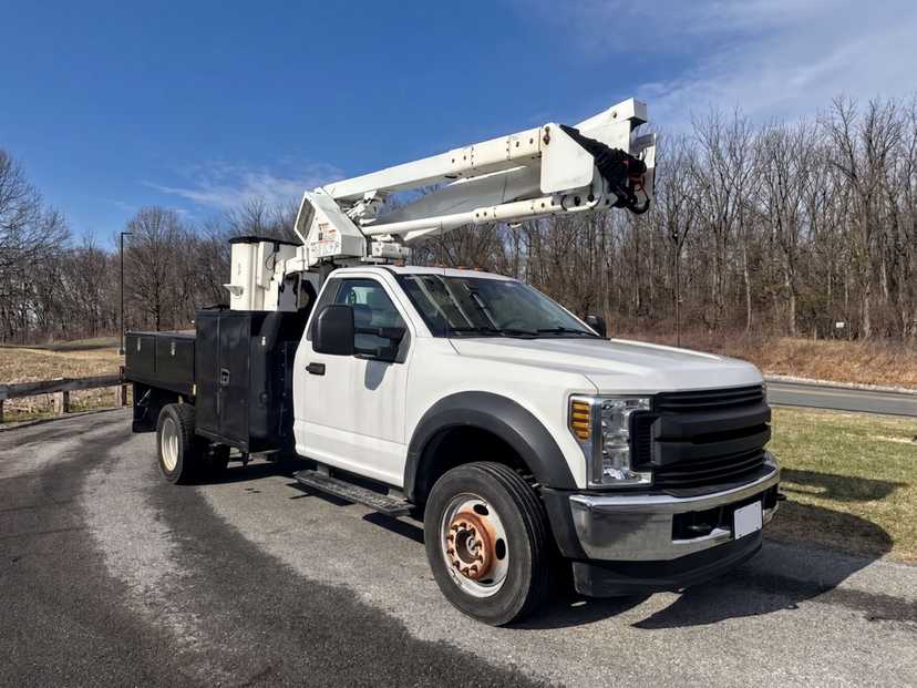 2019 Ford F550 4x4 Bucket Truck w/ Hi-Ranger LT40 Boom (45 ft)
