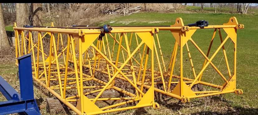 1979 p&h on road crane.    100' of boom — photo 3