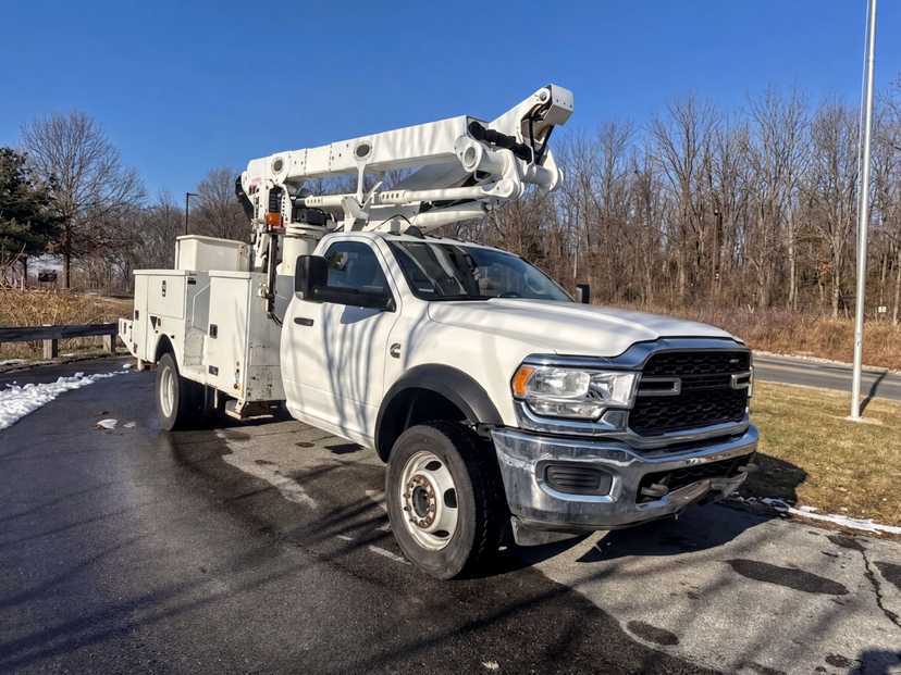 2019 Ram 5500 4x4 Bucket Truck w/ Altec AT48M Boom (53 ft) — photo 2