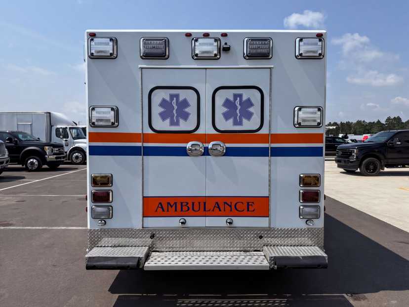 2021 Osage Ford Type III Ambulance — photo 4