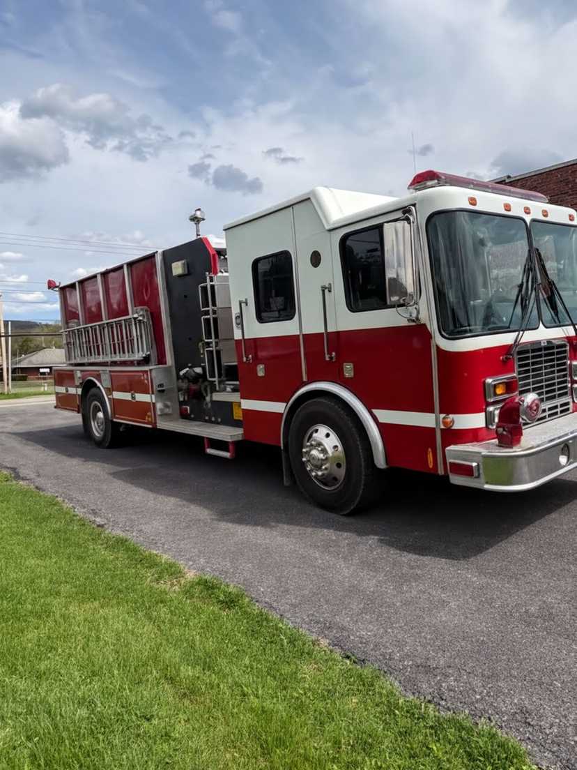 2003 4 Guys HME Pumper Tanker — photo 3
