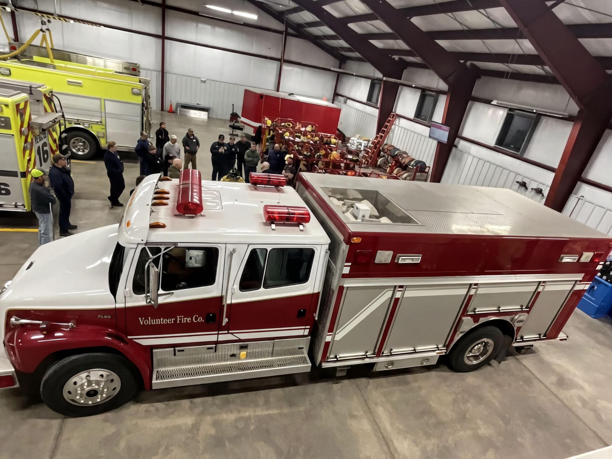 1995 E-One Freightliner Squad - image 3