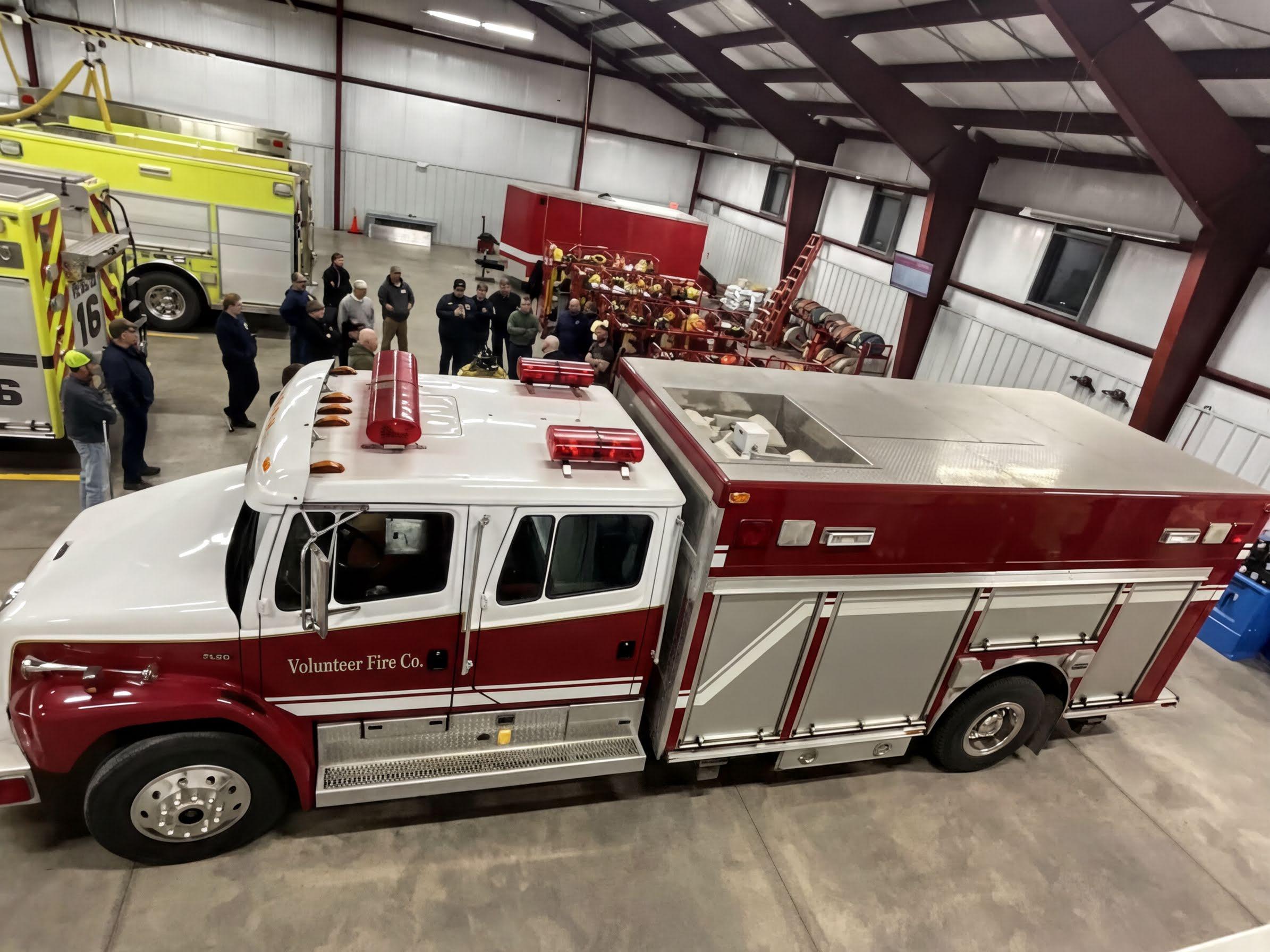 1995 E-One Freightliner Squad - image 3