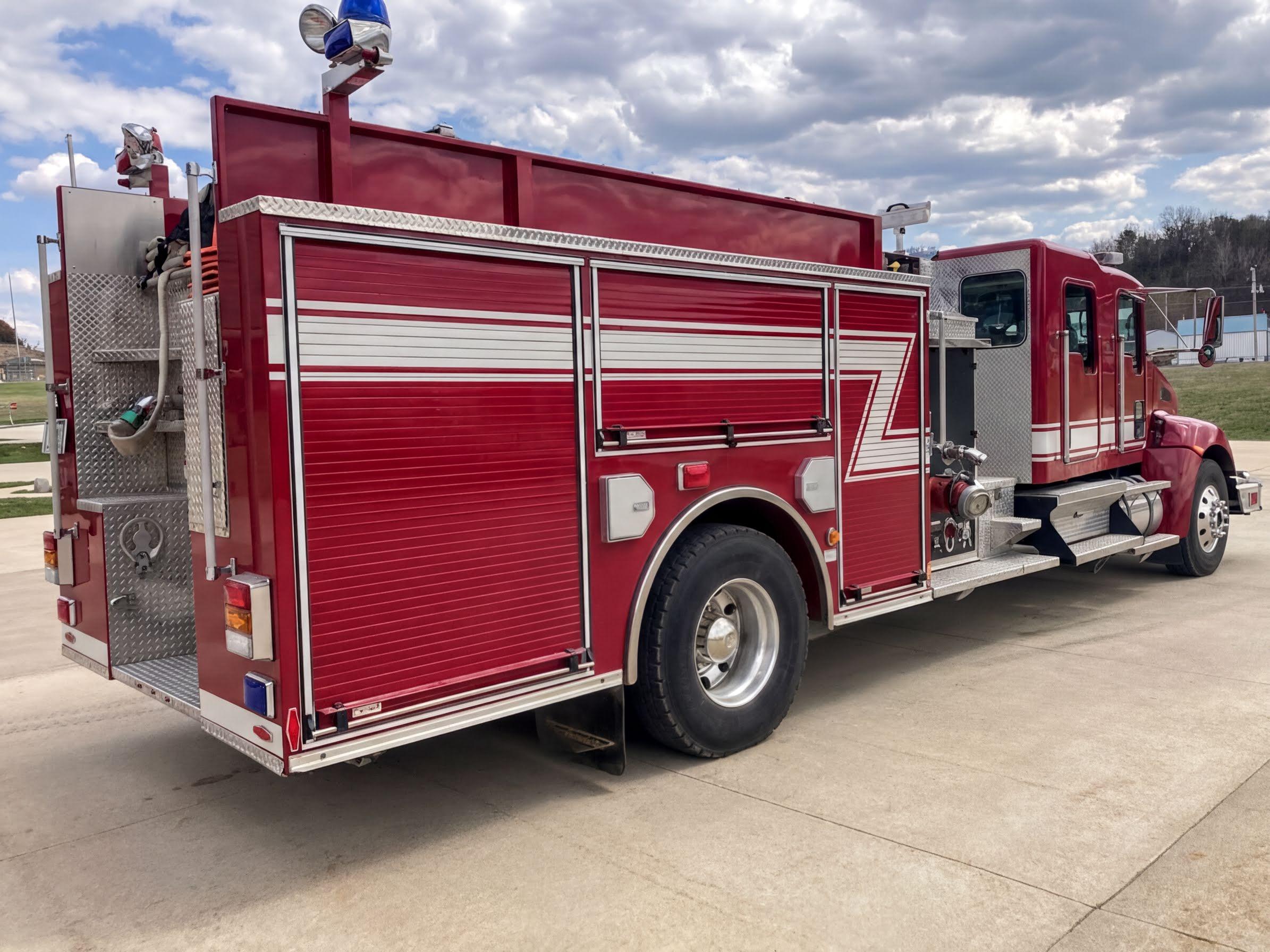 2009 Pierce Contender Pumper - image 5