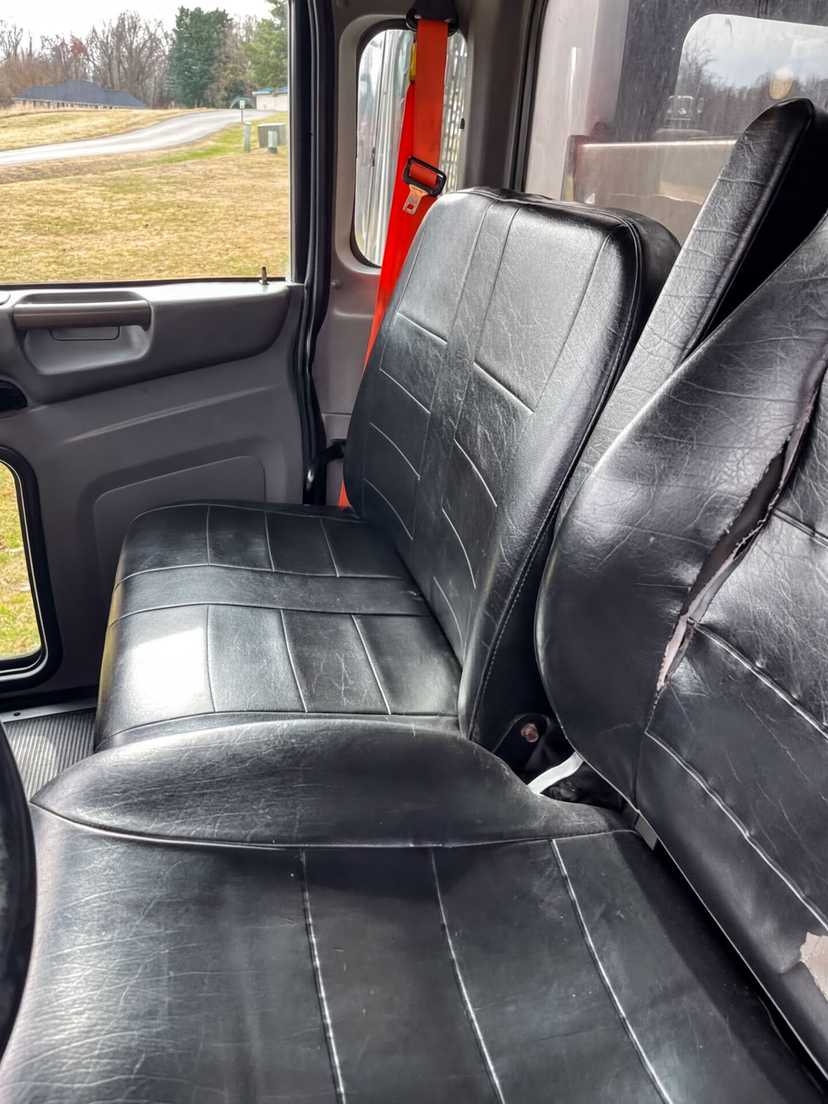 2020 Peterbilt Loadmaster Rear Loader — photo 5