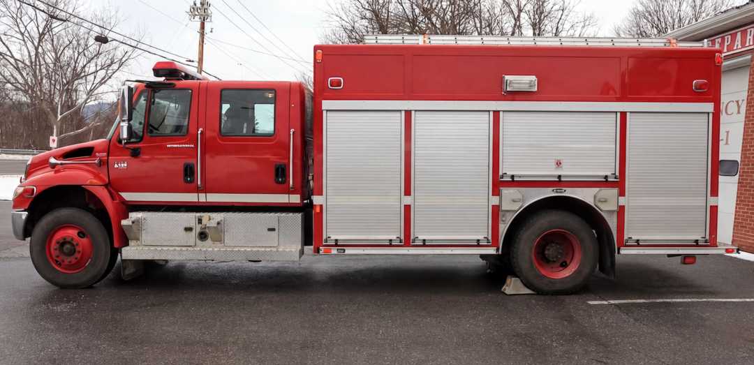 2005 E-One International Heavy Rescue