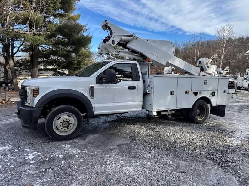 2019 Ford F550 4×4 Bucket Truck w/ Altec AT41M Boom (46 ft) — photo 5