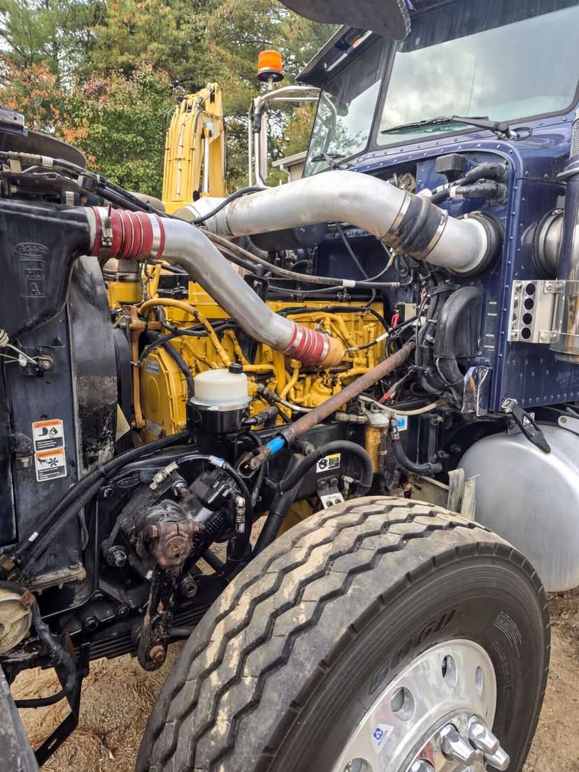2005 Peterbilt 379 Dump Truck — photo 5