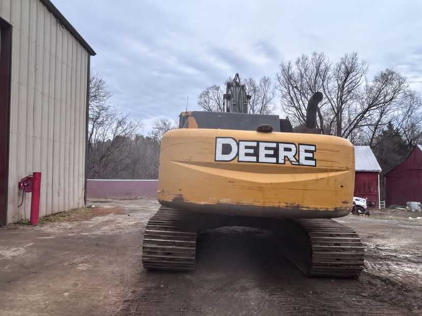 2013 John Deere 250 LC Excavator — photo 3