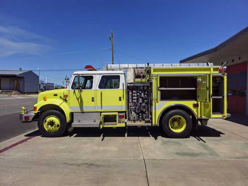 2001 Pierce Wildland Unit — photo 2