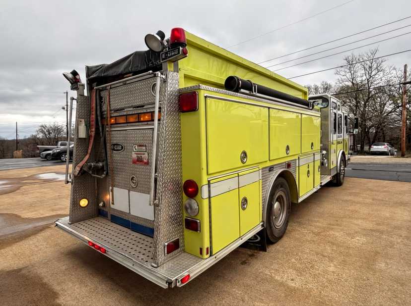 1996 E-One Pumper — photo 4