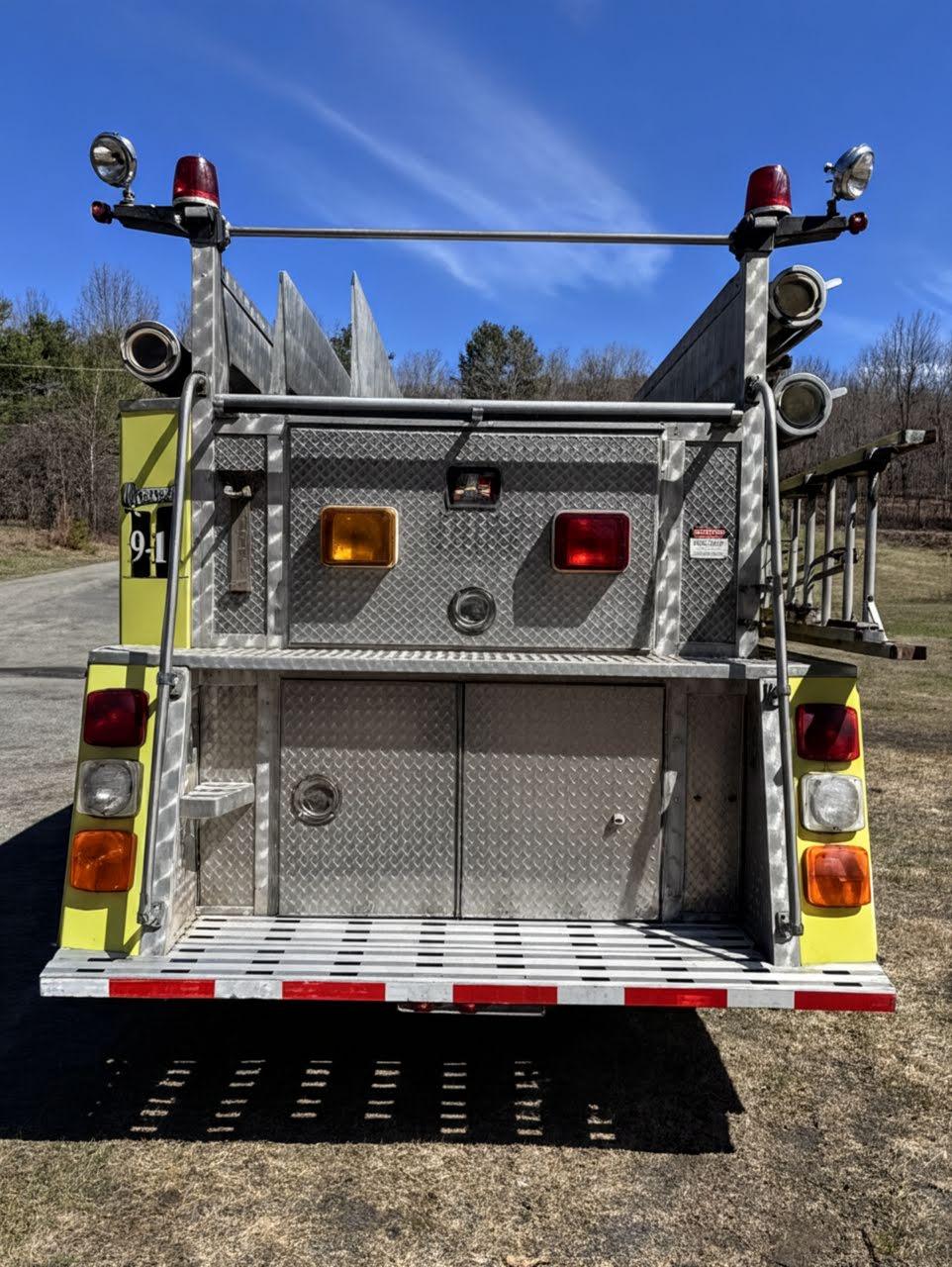 1988 Mack Pumper - image 4