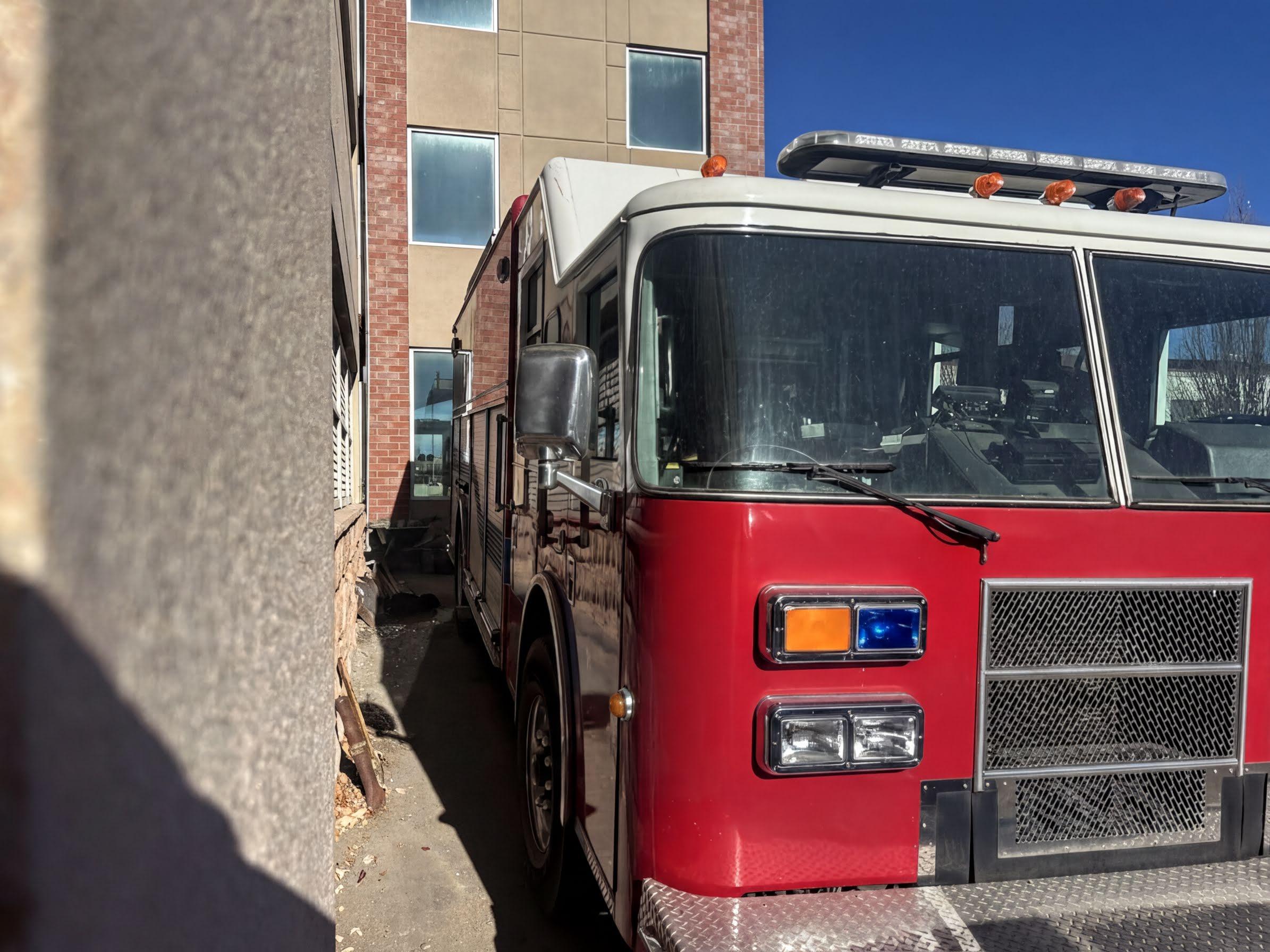 2006 Pierce Saber Heavy Rescue - image 2