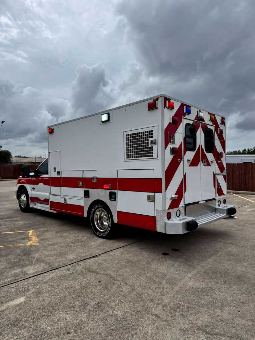 2015 Frazer Ford Type I Ambulance — photo 3