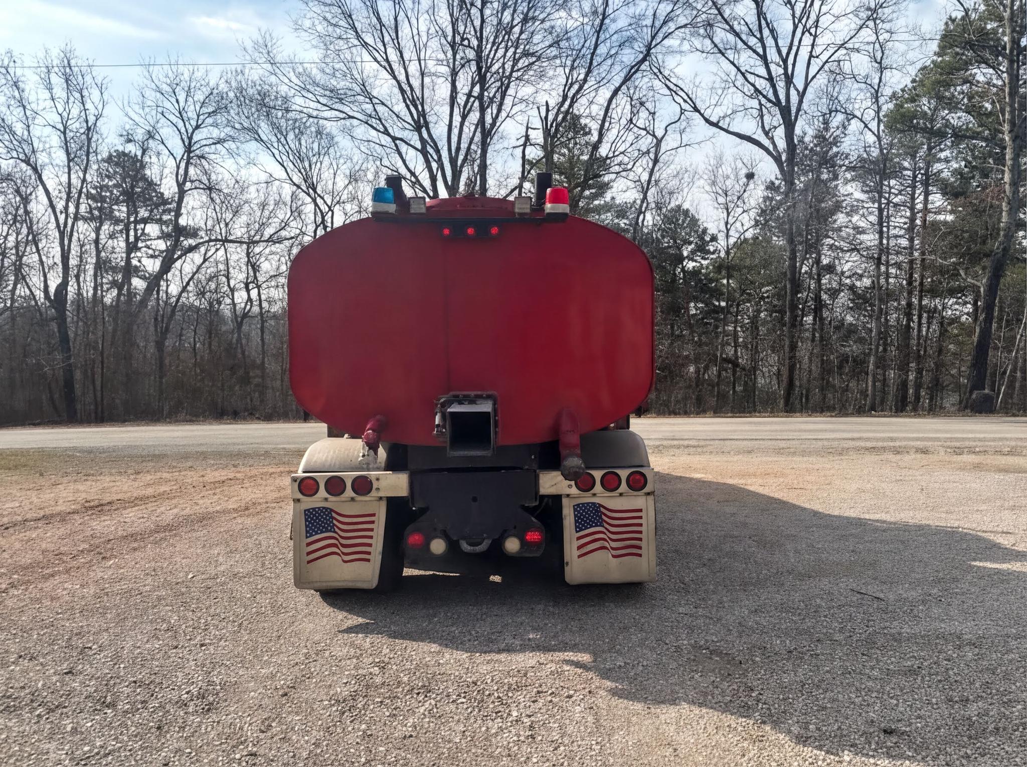 2007 Freightliner Tanker - image 4