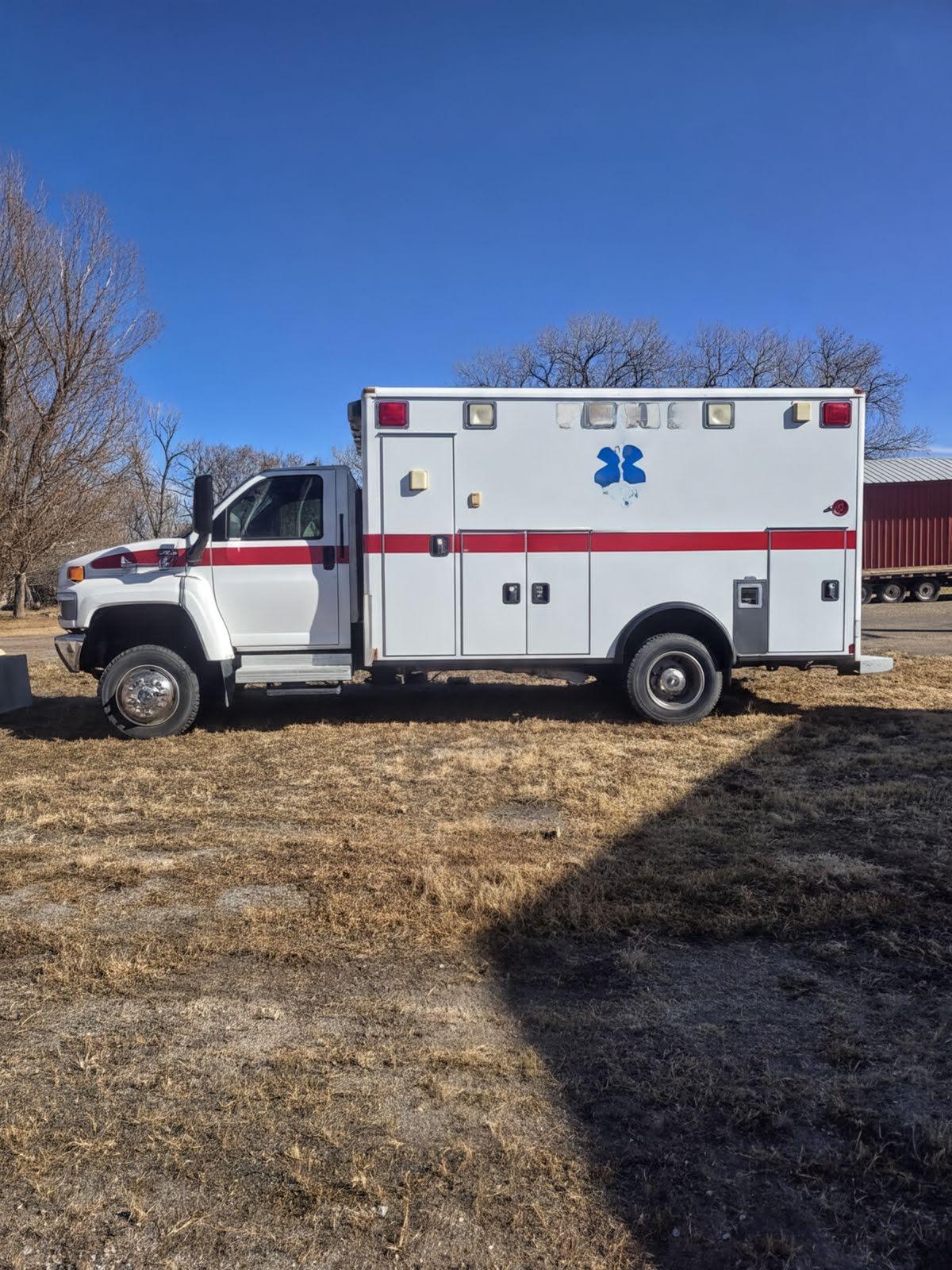 2008 Chevrolet 2008 Wheeled Coach Type I Ambulance - image 1