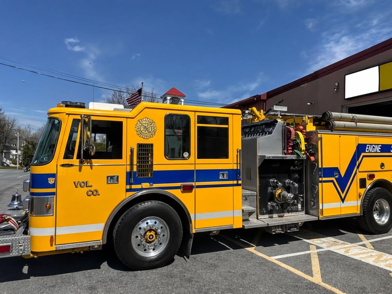 1997 Pierce Enforcer Pumper - image 4